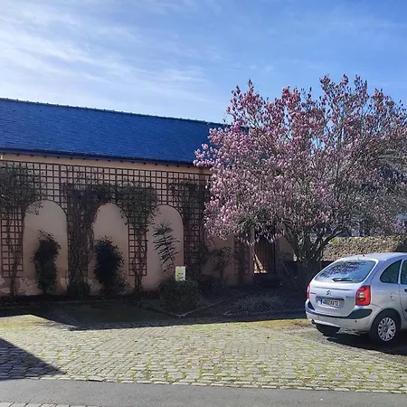Le Relais De La Caleche מלון *